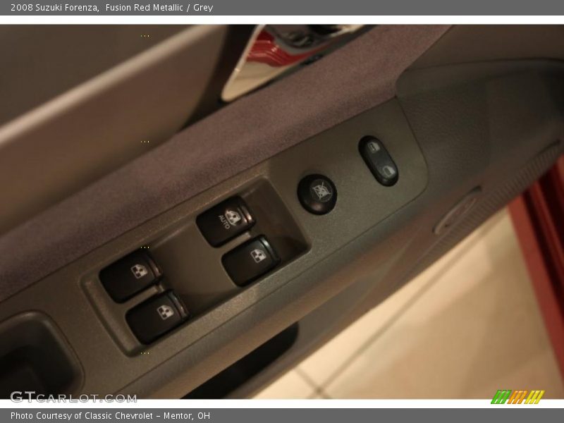Fusion Red Metallic / Grey 2008 Suzuki Forenza