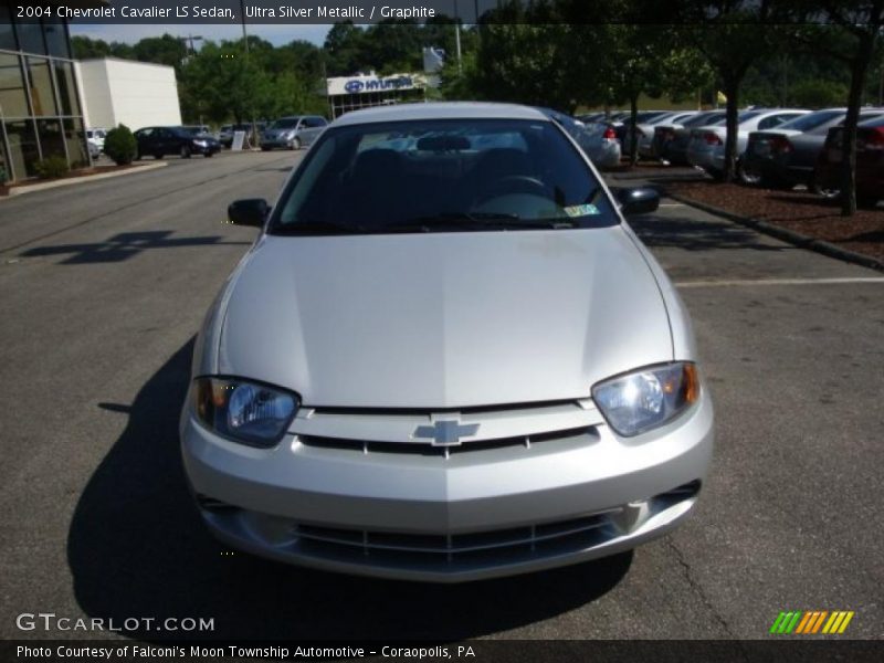 Ultra Silver Metallic / Graphite 2004 Chevrolet Cavalier LS Sedan