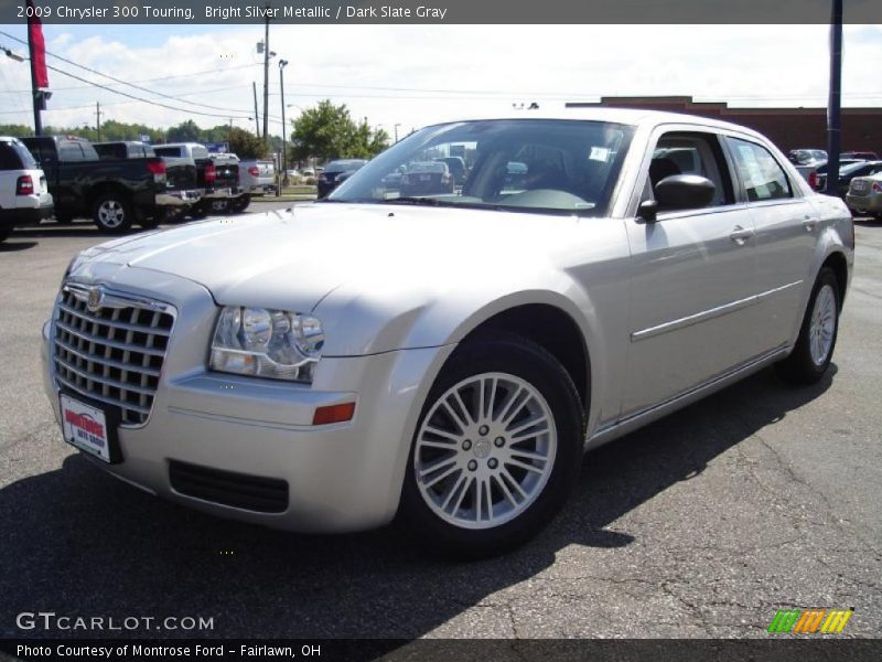 Bright Silver Metallic / Dark Slate Gray 2009 Chrysler 300 Touring