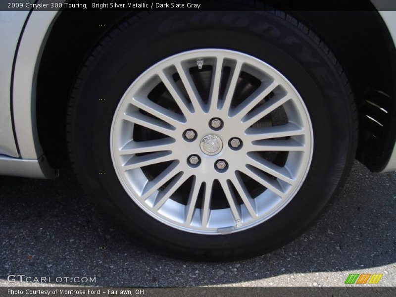 Bright Silver Metallic / Dark Slate Gray 2009 Chrysler 300 Touring