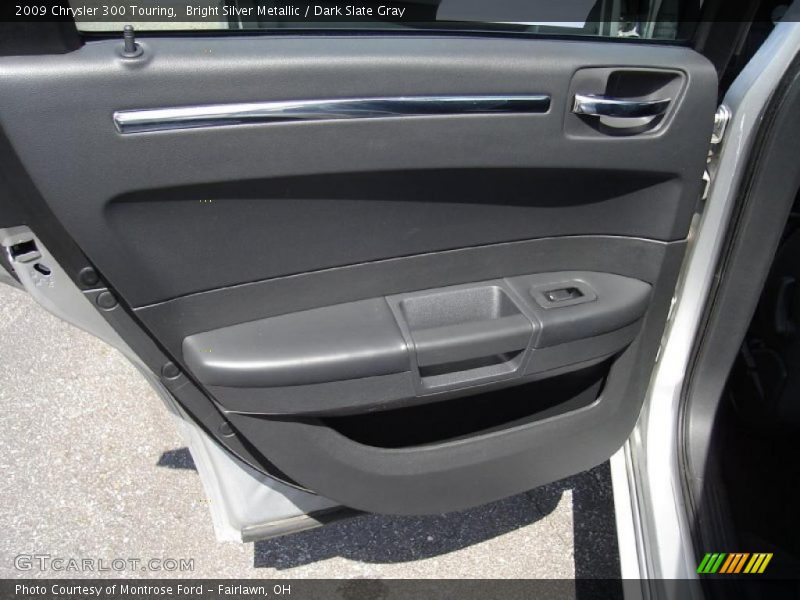Bright Silver Metallic / Dark Slate Gray 2009 Chrysler 300 Touring