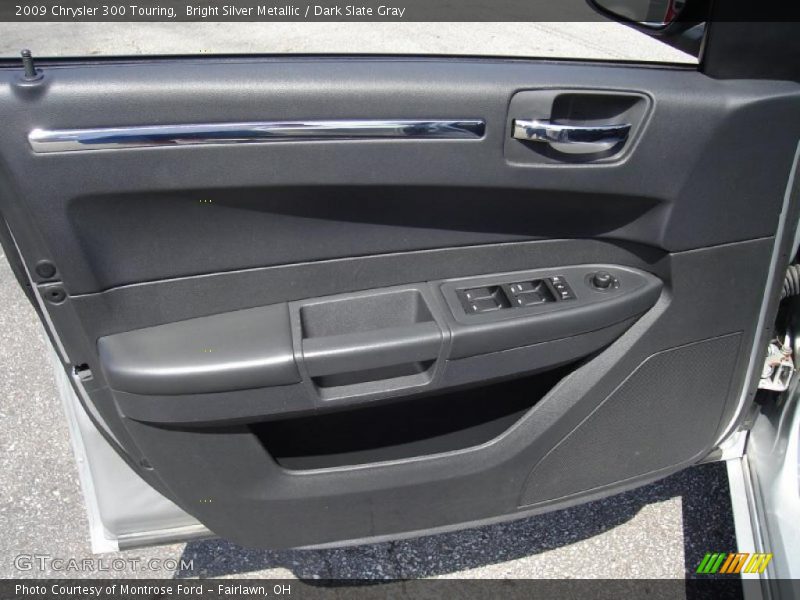 Bright Silver Metallic / Dark Slate Gray 2009 Chrysler 300 Touring