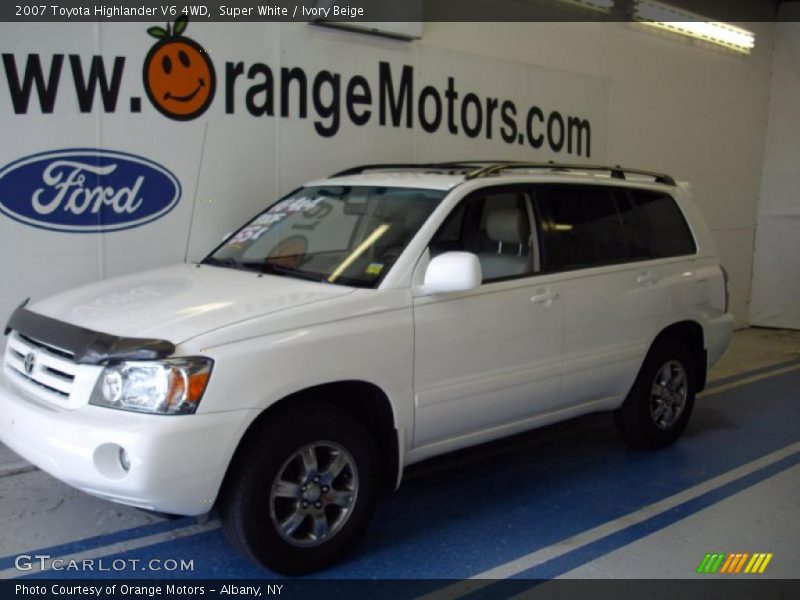 Super White / Ivory Beige 2007 Toyota Highlander V6 4WD