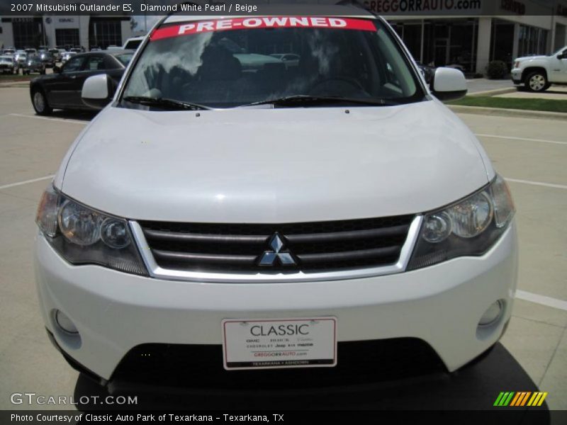 Diamond White Pearl / Beige 2007 Mitsubishi Outlander ES