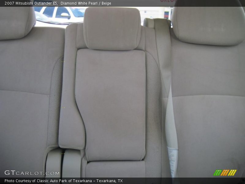 Diamond White Pearl / Beige 2007 Mitsubishi Outlander ES