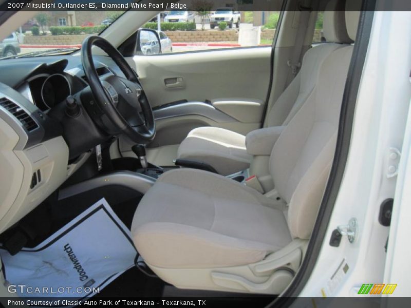 Diamond White Pearl / Beige 2007 Mitsubishi Outlander ES