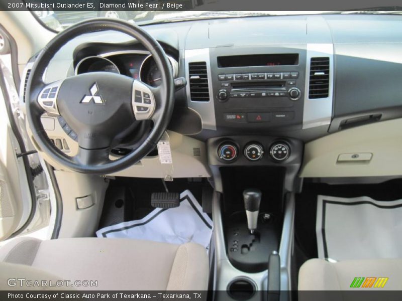 Diamond White Pearl / Beige 2007 Mitsubishi Outlander ES