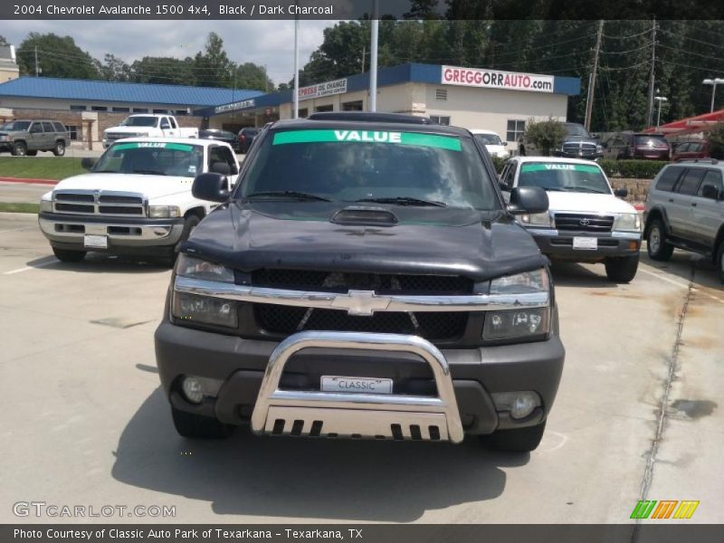 Black / Dark Charcoal 2004 Chevrolet Avalanche 1500 4x4