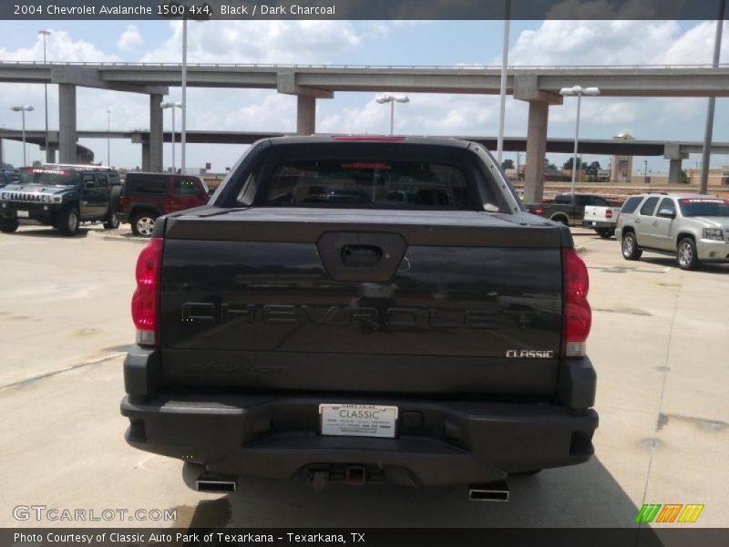 Black / Dark Charcoal 2004 Chevrolet Avalanche 1500 4x4
