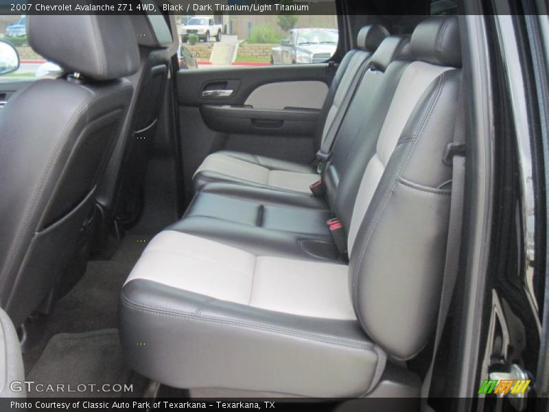 Black / Dark Titanium/Light Titanium 2007 Chevrolet Avalanche Z71 4WD