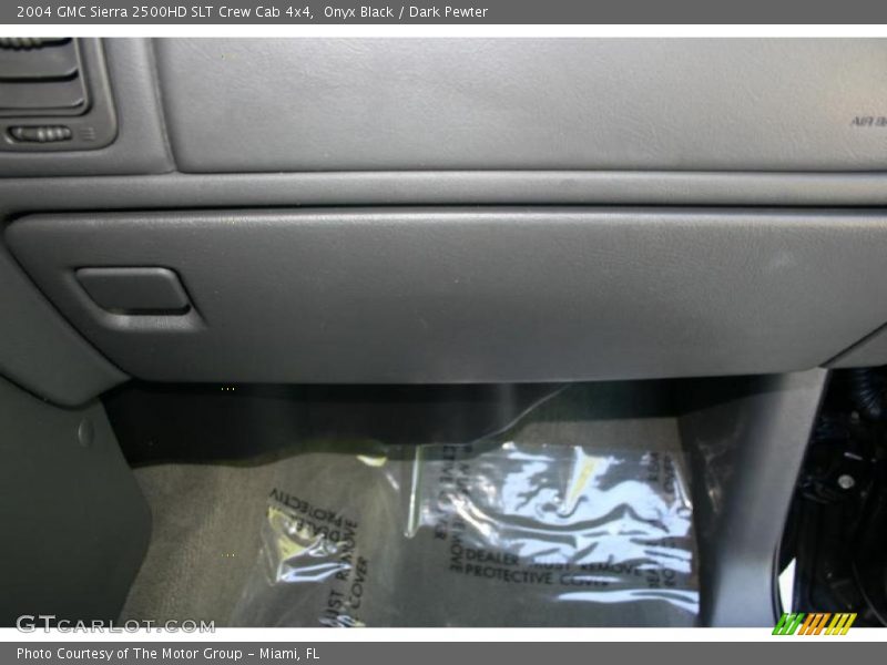 Onyx Black / Dark Pewter 2004 GMC Sierra 2500HD SLT Crew Cab 4x4