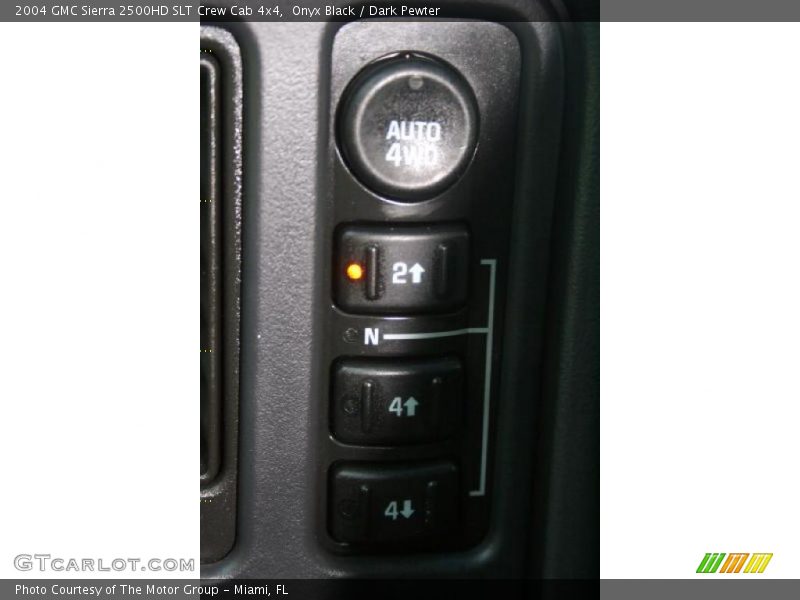 Onyx Black / Dark Pewter 2004 GMC Sierra 2500HD SLT Crew Cab 4x4