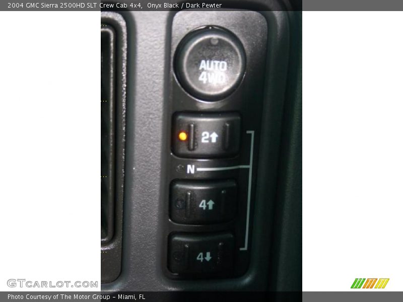 Onyx Black / Dark Pewter 2004 GMC Sierra 2500HD SLT Crew Cab 4x4