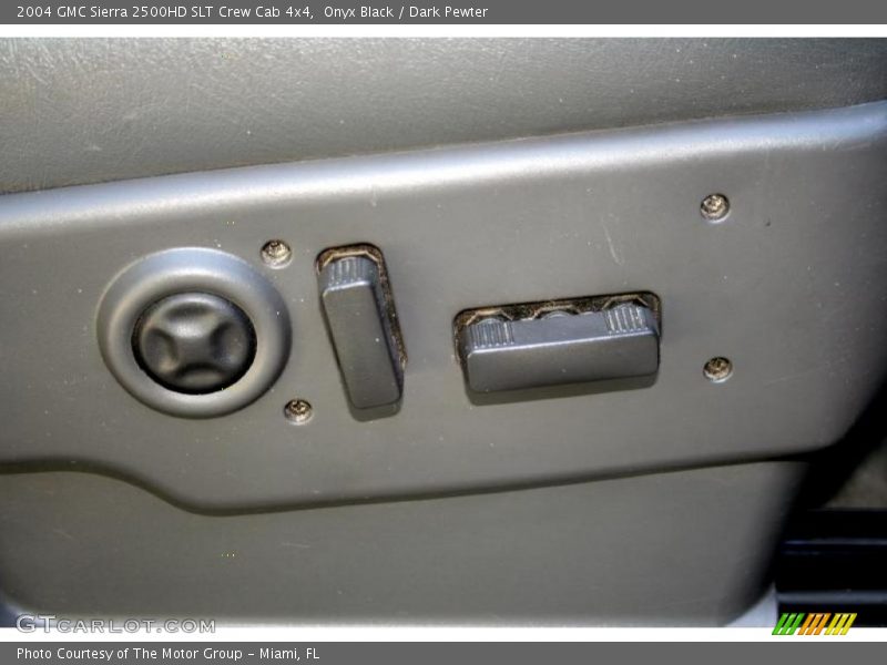 Onyx Black / Dark Pewter 2004 GMC Sierra 2500HD SLT Crew Cab 4x4