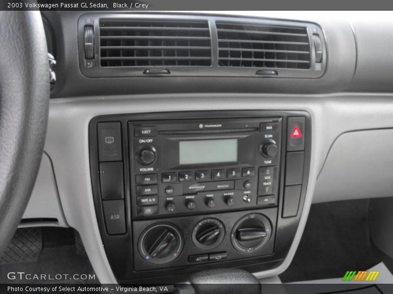 Black / Grey 2003 Volkswagen Passat GL Sedan