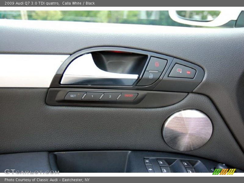 Calla White / Black 2009 Audi Q7 3.0 TDI quattro