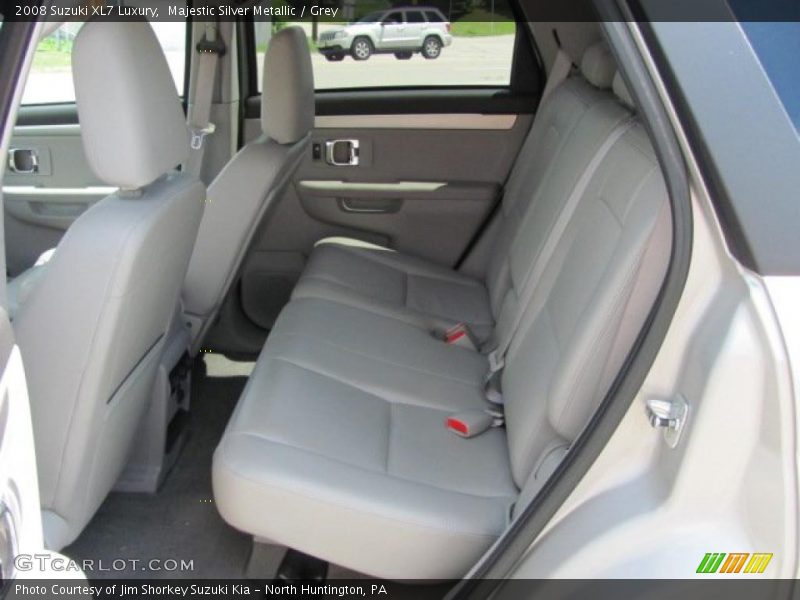 Majestic Silver Metallic / Grey 2008 Suzuki XL7 Luxury