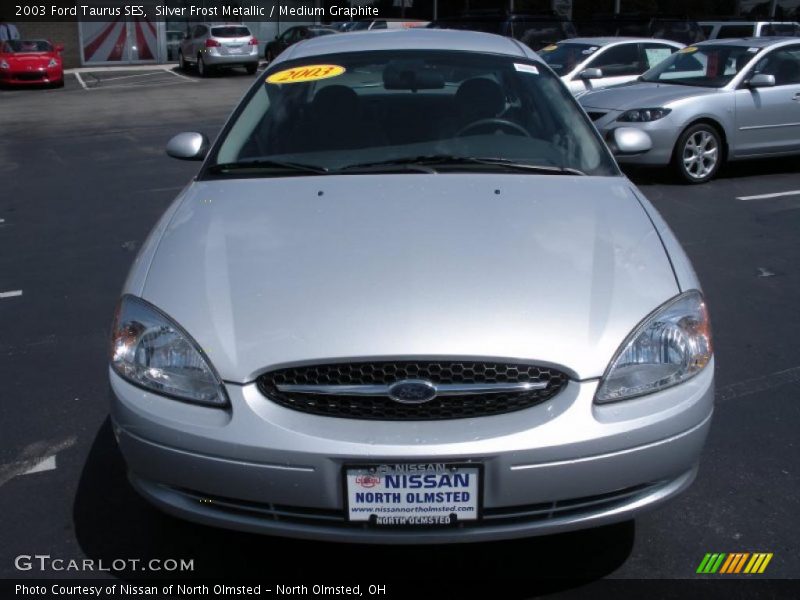 Silver Frost Metallic / Medium Graphite 2003 Ford Taurus SES