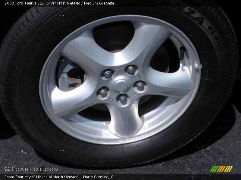 Silver Frost Metallic / Medium Graphite 2003 Ford Taurus SES