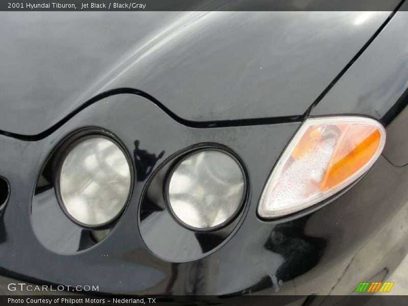 Jet Black / Black/Gray 2001 Hyundai Tiburon
