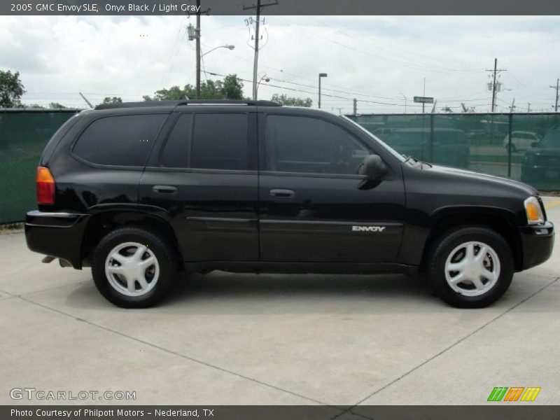 Onyx Black / Light Gray 2005 GMC Envoy SLE