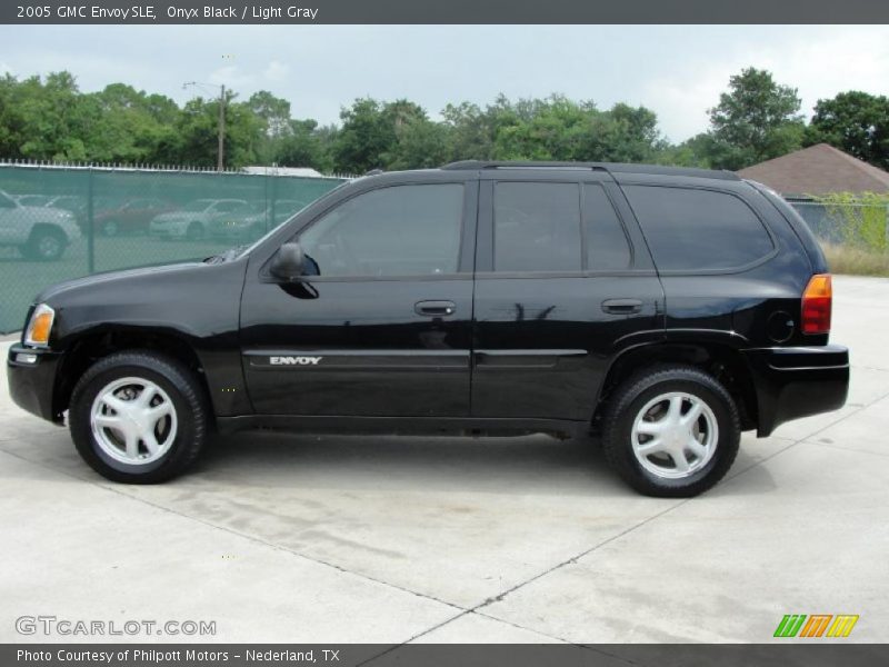 Onyx Black / Light Gray 2005 GMC Envoy SLE