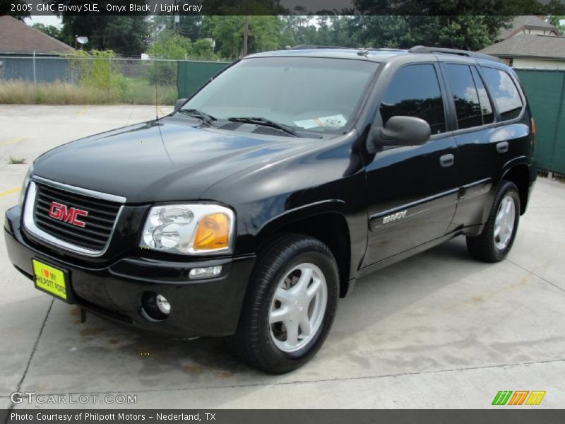 Onyx Black / Light Gray 2005 GMC Envoy SLE