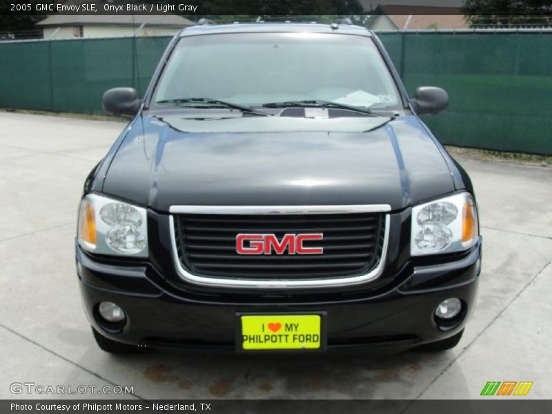 Onyx Black / Light Gray 2005 GMC Envoy SLE
