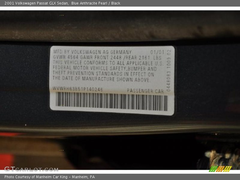 Blue Anthracite Pearl / Black 2001 Volkswagen Passat GLX Sedan