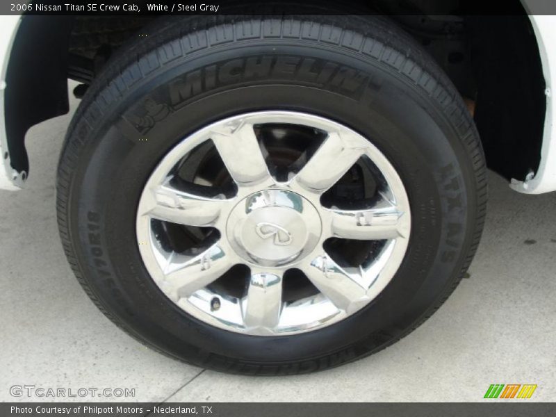 White / Steel Gray 2006 Nissan Titan SE Crew Cab