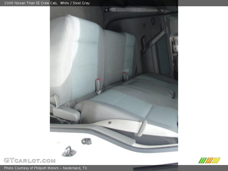 White / Steel Gray 2006 Nissan Titan SE Crew Cab