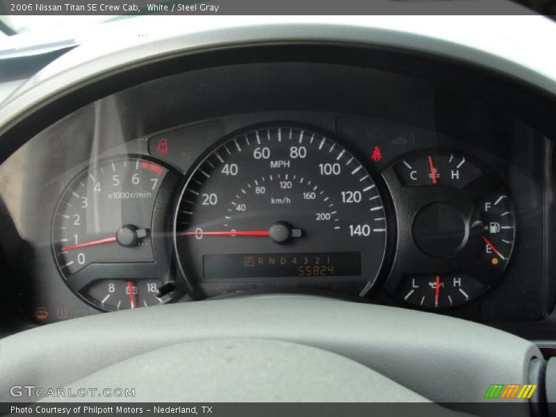 White / Steel Gray 2006 Nissan Titan SE Crew Cab