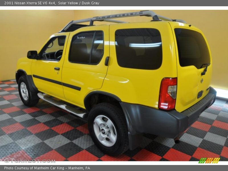 Solar Yellow / Dusk Gray 2001 Nissan Xterra SE V6 4x4