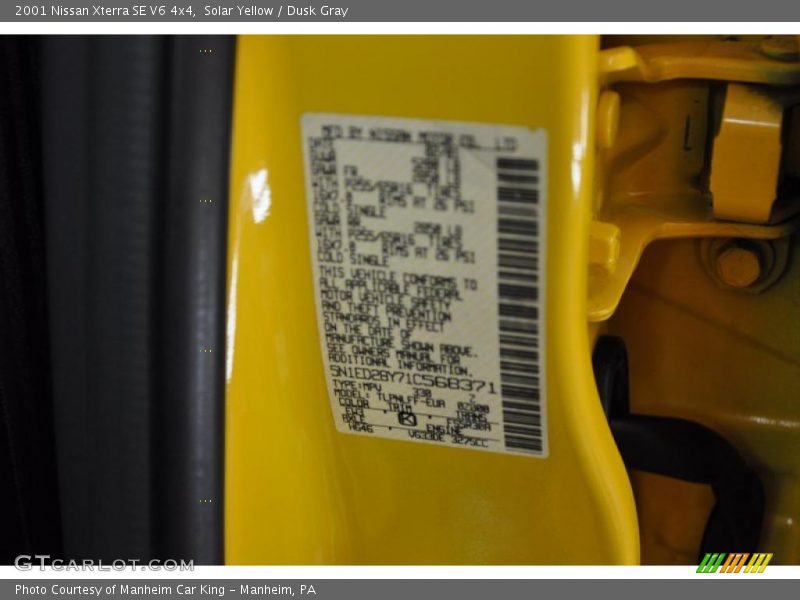 Solar Yellow / Dusk Gray 2001 Nissan Xterra SE V6 4x4