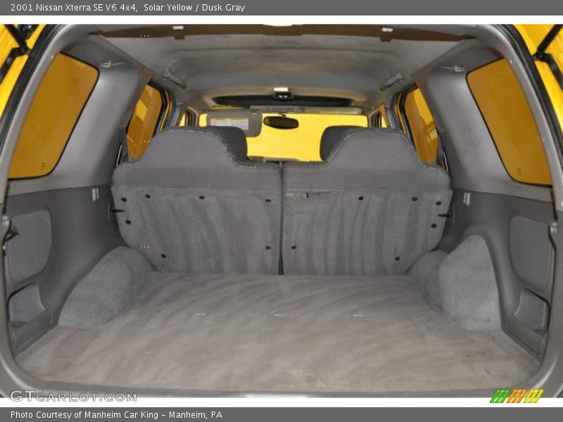 Solar Yellow / Dusk Gray 2001 Nissan Xterra SE V6 4x4