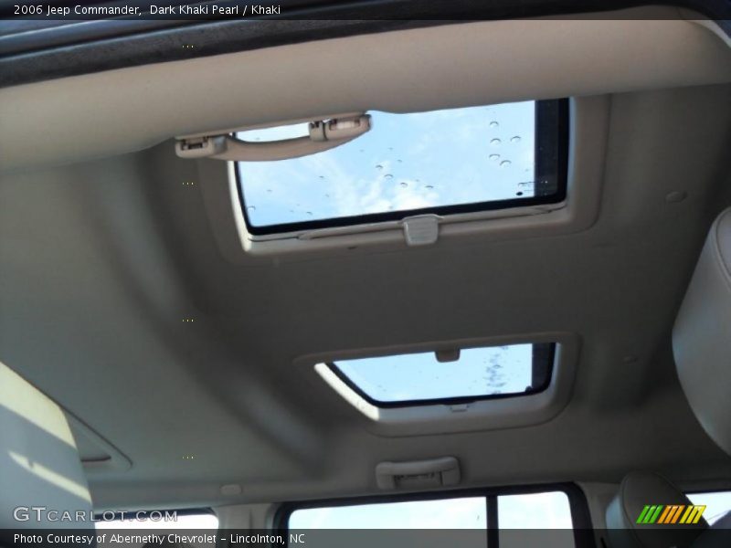 Dark Khaki Pearl / Khaki 2006 Jeep Commander