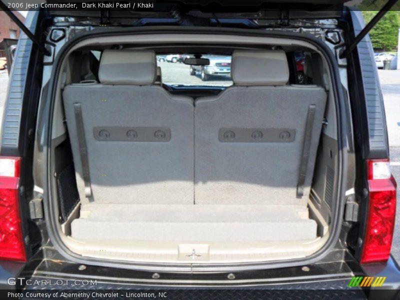Dark Khaki Pearl / Khaki 2006 Jeep Commander