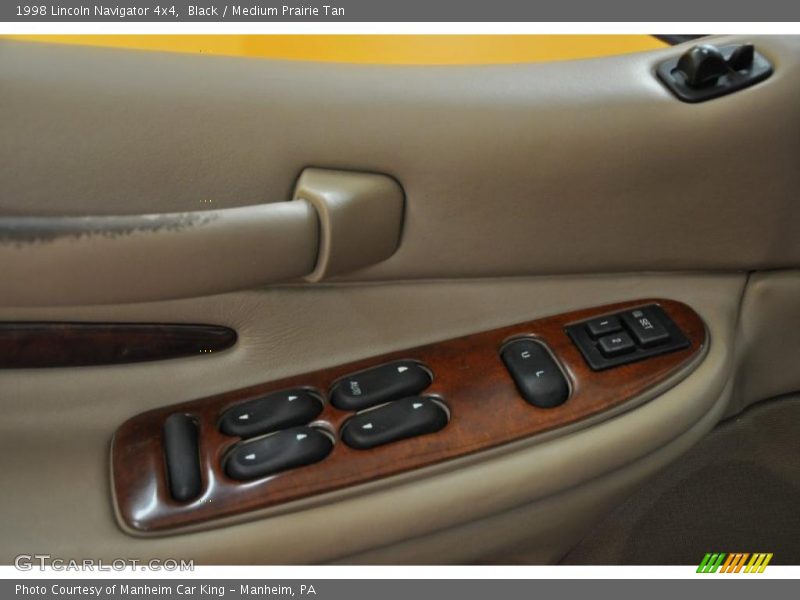 Black / Medium Prairie Tan 1998 Lincoln Navigator 4x4
