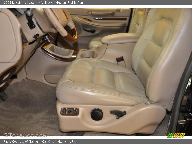 Black / Medium Prairie Tan 1998 Lincoln Navigator 4x4