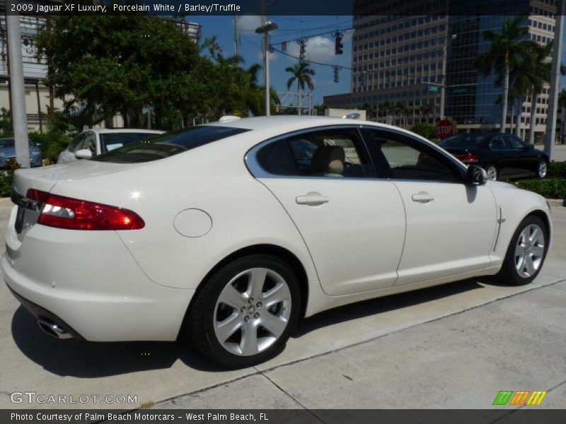 Porcelain White / Barley/Truffle 2009 Jaguar XF Luxury