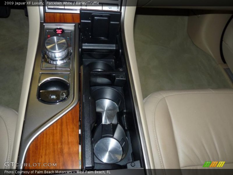 Porcelain White / Barley/Truffle 2009 Jaguar XF Luxury