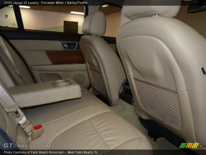 Porcelain White / Barley/Truffle 2009 Jaguar XF Luxury