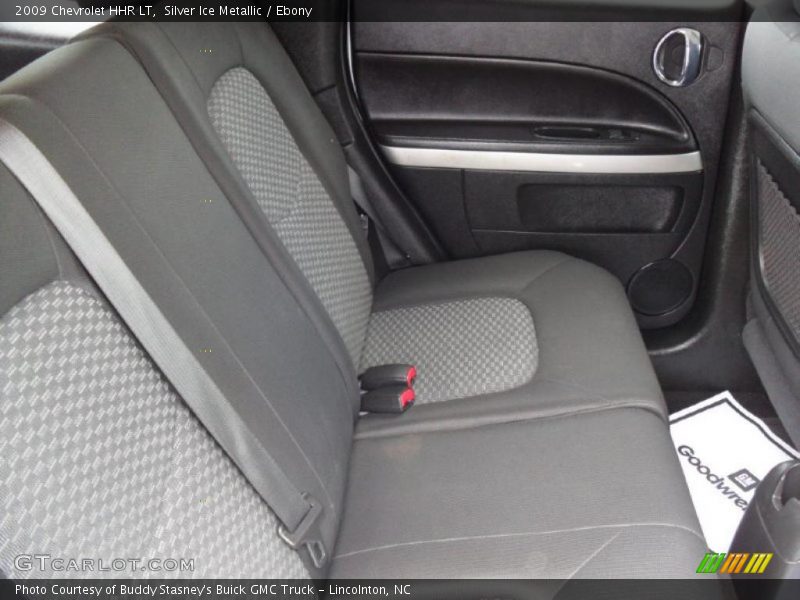 Silver Ice Metallic / Ebony 2009 Chevrolet HHR LT