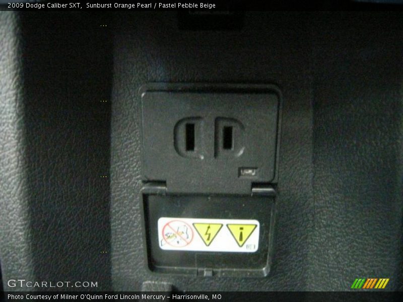 Sunburst Orange Pearl / Pastel Pebble Beige 2009 Dodge Caliber SXT