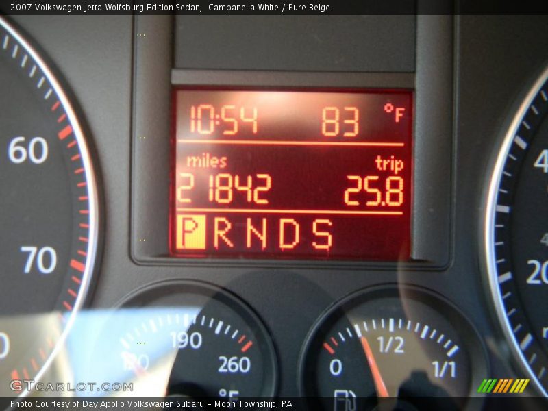 Campanella White / Pure Beige 2007 Volkswagen Jetta Wolfsburg Edition Sedan