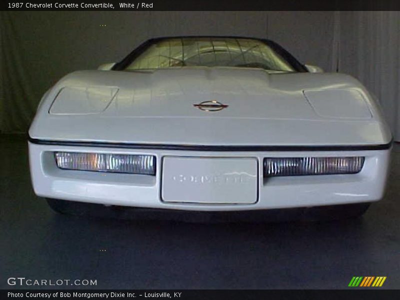 White / Red 1987 Chevrolet Corvette Convertible