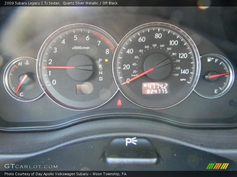 Quartz Silver Metallic / Off Black 2009 Subaru Legacy 2.5i Sedan