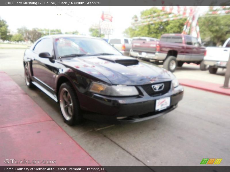 Black / Medium Graphite 2003 Ford Mustang GT Coupe