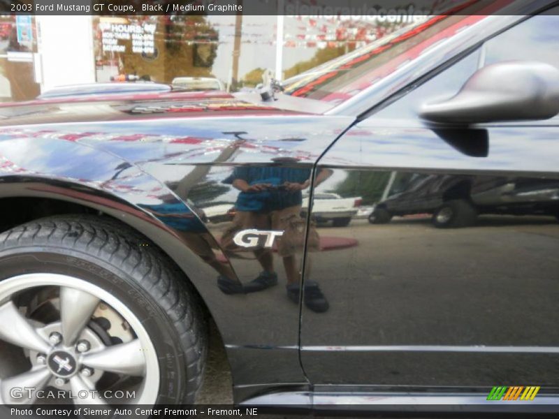 Black / Medium Graphite 2003 Ford Mustang GT Coupe
