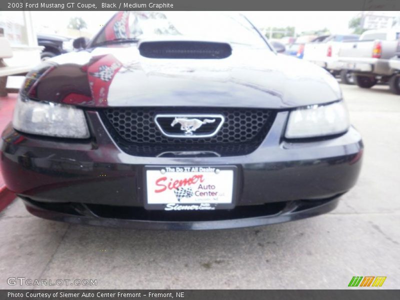 Black / Medium Graphite 2003 Ford Mustang GT Coupe